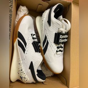 Reebok lifters sz 37/7